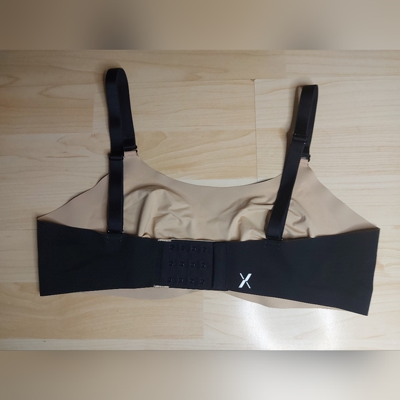 Knix Black Wireless Bra - Picture 3 of 5